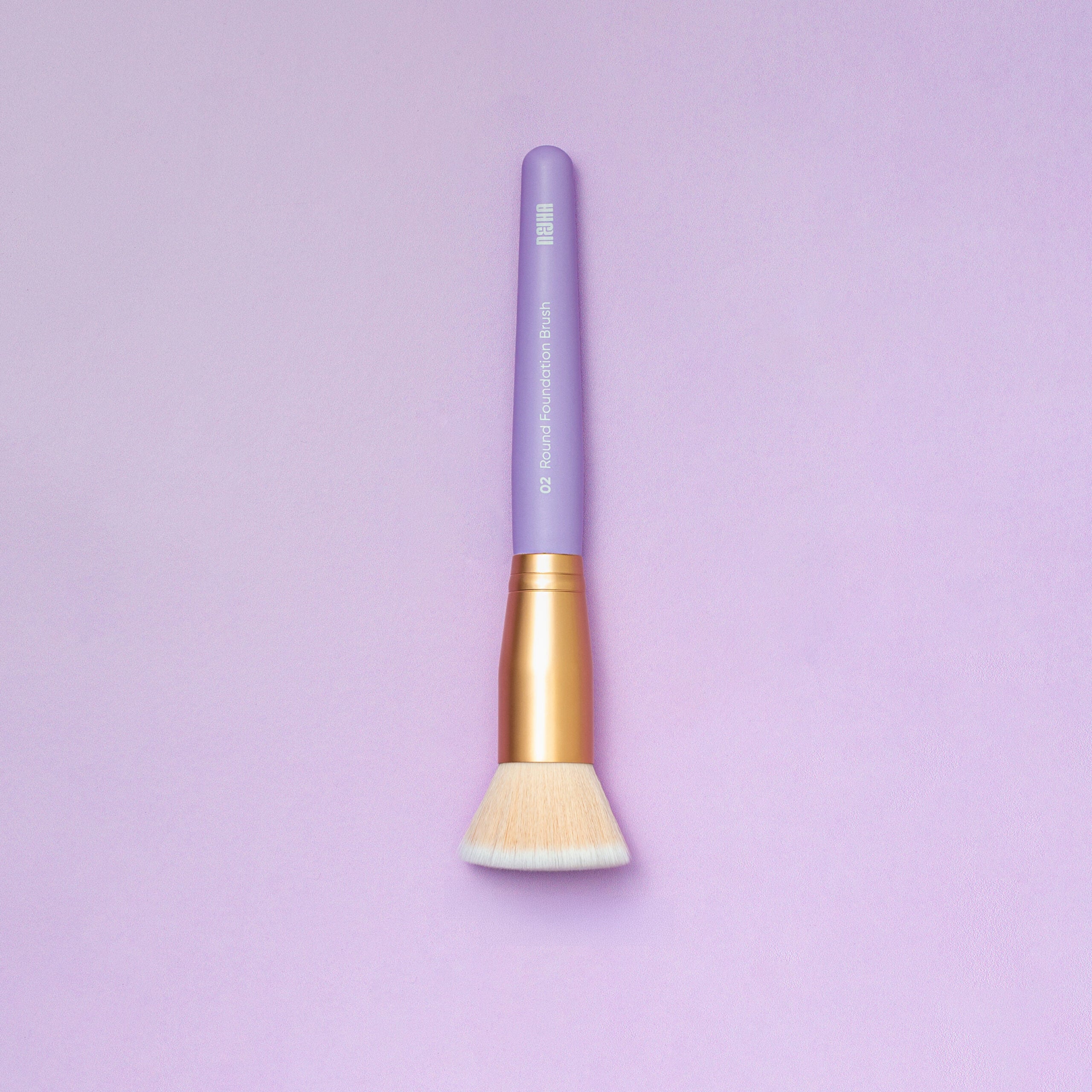NEJHA ROUND FOUNDATION BRUSH PENNELLO FONDOTINTA TONDO 02