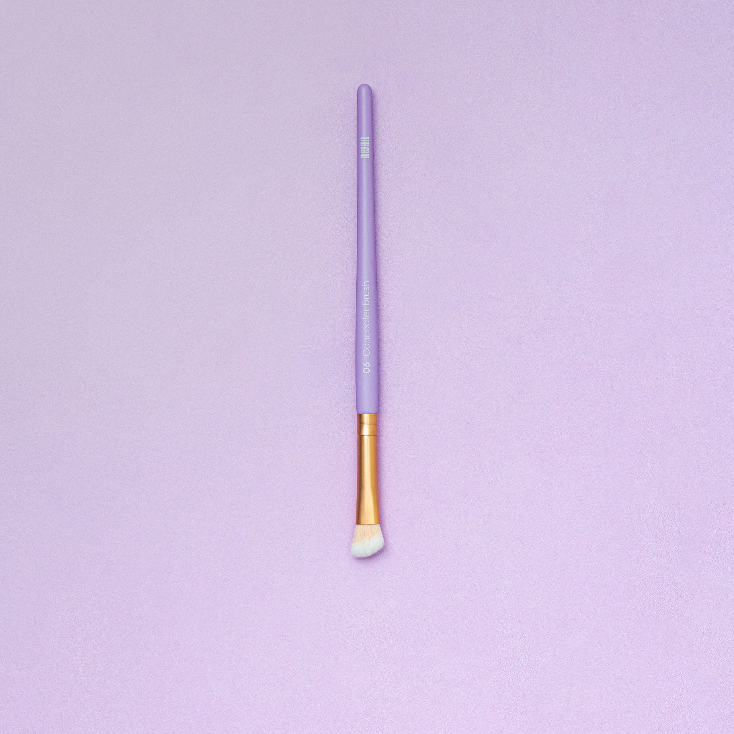 NEJHA CONCEALER BRUSH PENNELLO CORRETTORE 06